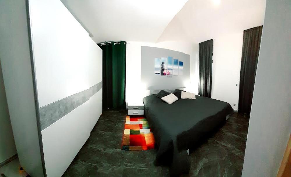 Apartmani Delas 2 Pjescana Uvala Exterior photo