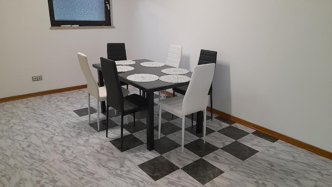 Apartmani Delas 2 Pjescana Uvala Exterior photo