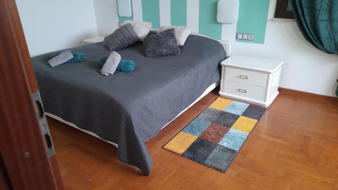 Apartmani Delas 2 Pjescana Uvala Exterior photo