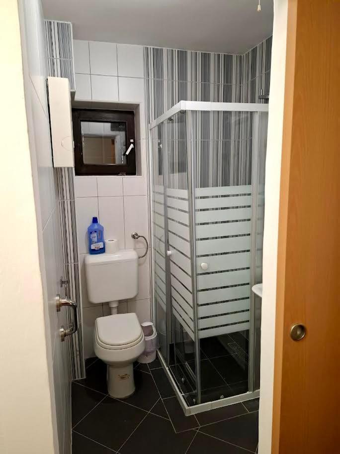 Apartmani Delas 2 Pjescana Uvala Exterior photo