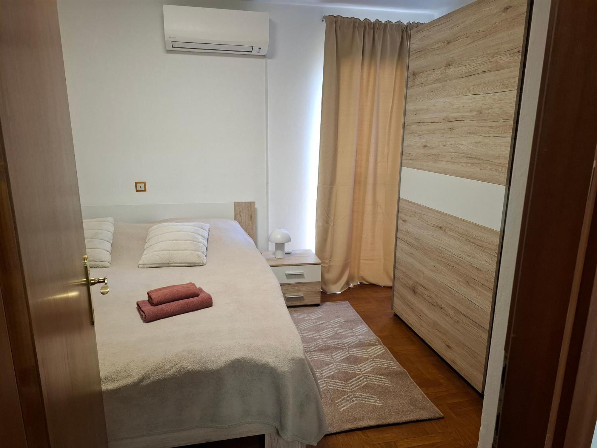Apartmani Delas 2 Pjescana Uvala Exterior photo
